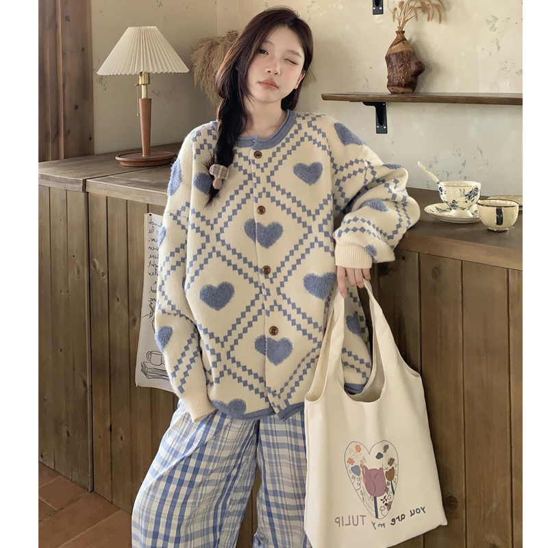 爱心植绒软糯加厚开衫毛衣外套