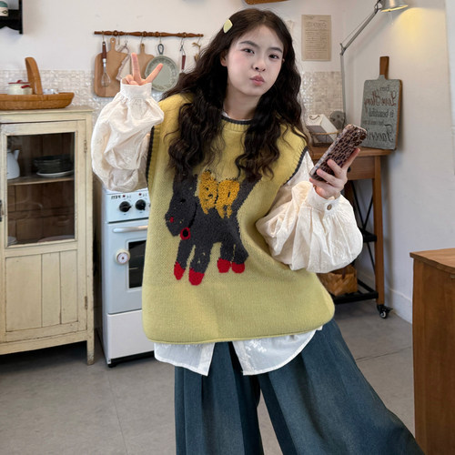 刺绣衬衫针织马甲阔腿牛仔裤套装