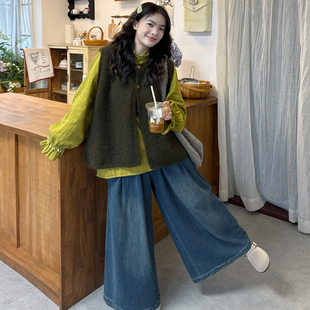 大码女装2025秋季胖mm一整套搭配韩版花边领T恤+针织马甲+牛仔裤