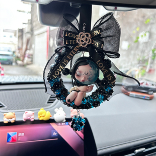 正版泡泡玛特庭前墨梅sp汽车后视镜挂件水晶车挂送女朋友礼物高级