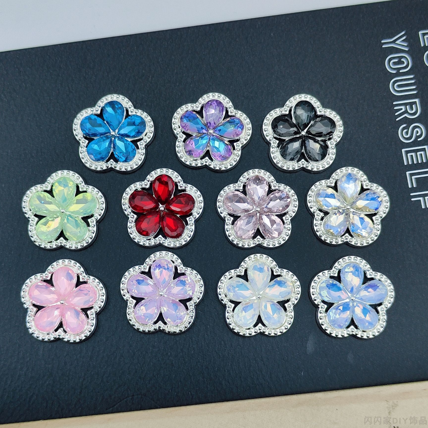 新品DIY花朵五瓣花水钻发饰头饰钻扣 胶粘装饰饰品配件玻璃钻饰扣,饰品/流行首饰/时尚饰品新,其他DIY饰品配件,淘宝优惠券,粉丝福利购,淘宝优惠卷