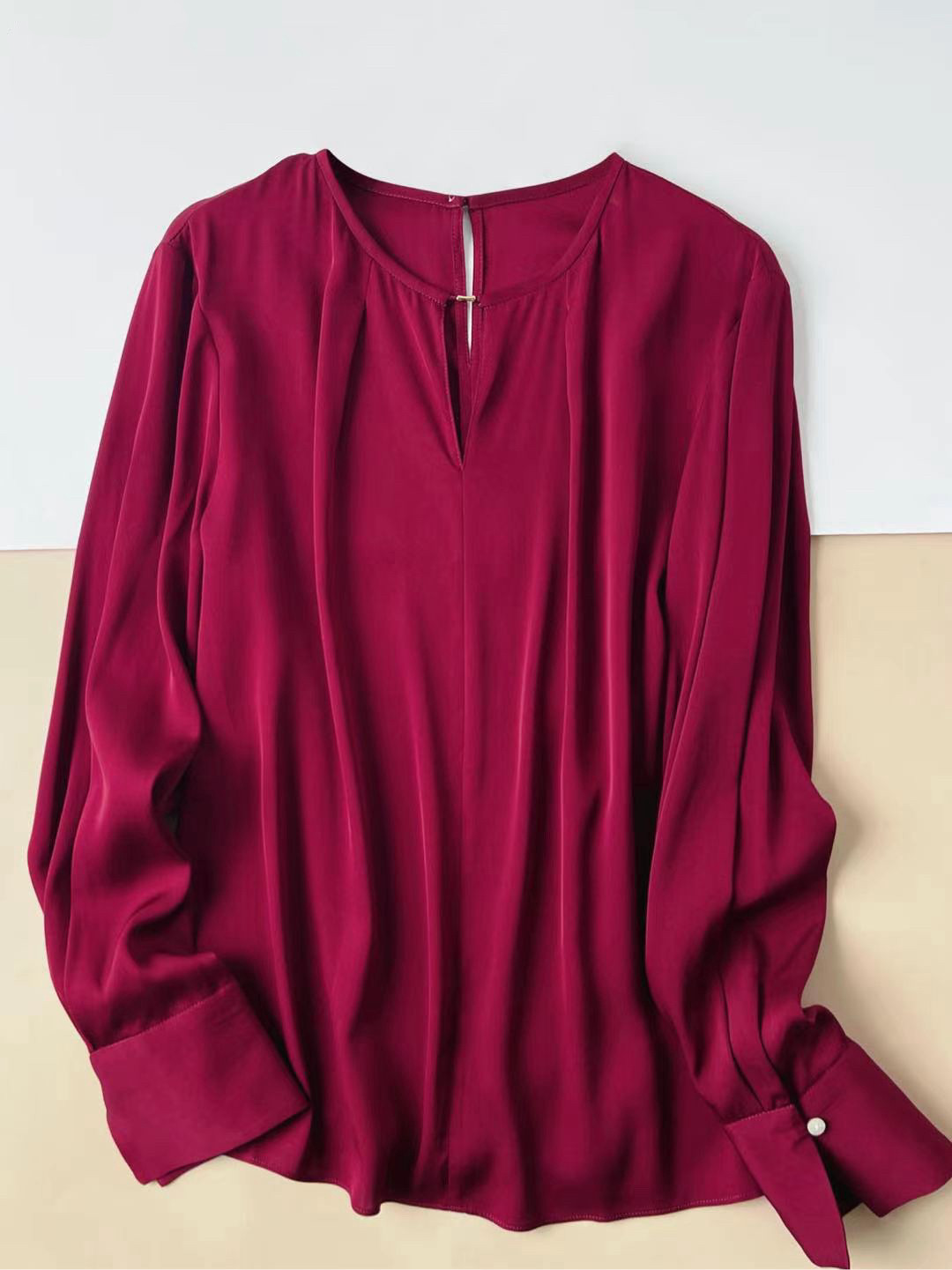 原单法式设计重磅金属扣镂空圆领衬衫高端女长袖OL气质桑蚕丝上衣