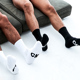 sockkon FU字母白袜黑设计健身运动高筒长筒毛巾底棉袜子 男士