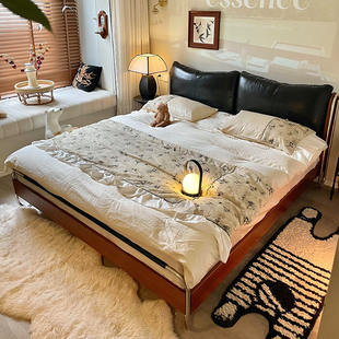 包豪斯真皮床法式 复古软包主卧1.8米婚床双人床实木中古风流影床