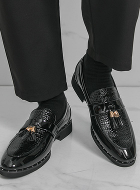 跨境男鞋秋季39码流苏尖头皮鞋英伦风正装商务休闲鞋大码47乐福鞋