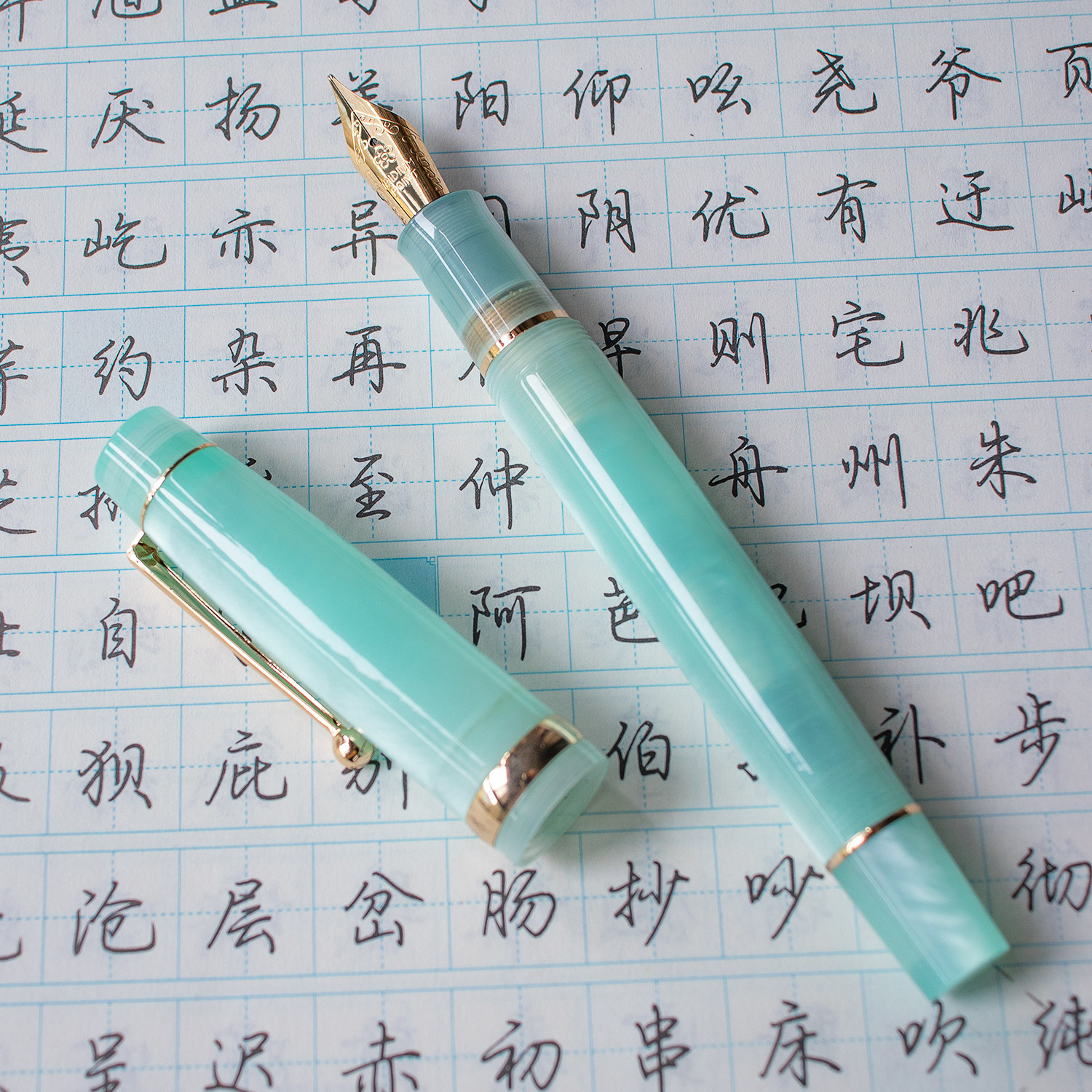 非轻文具A111钢笔中性笔学生用