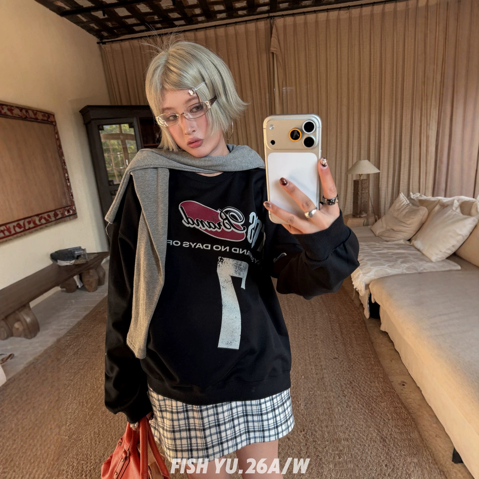 正品现货FISHYU早秋新款美式复古做旧7号字母印花宽松圆领卫衣女