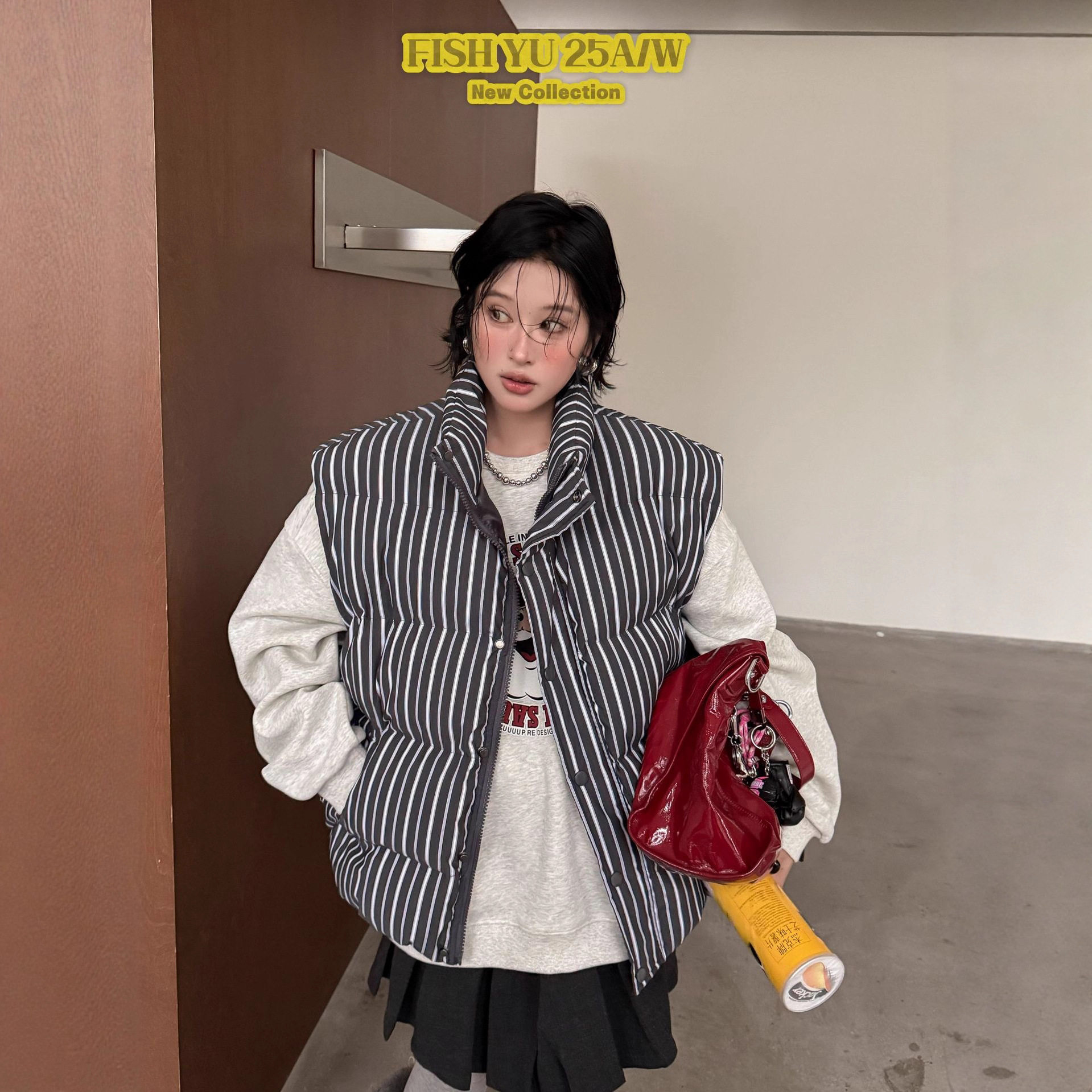 正品现货FISHYU冬季新款美式复古撞色间棉竖条纹立领拉链棉服马甲