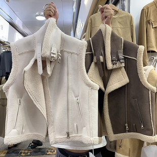 皮毛一体仿羊羔毛马甲女2025新款秋冬加厚背心机车马夹羊羔绒外套