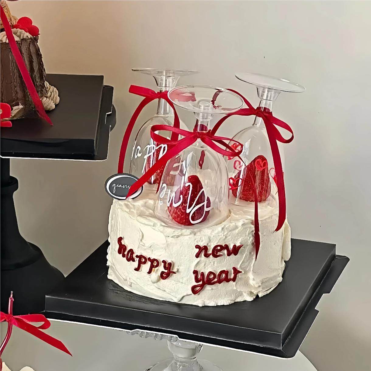 2025新年跨年蛋糕装饰摆件透明红酒杯高脚杯碰碰杯红色丝带蝴蝶结