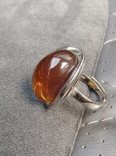 缅甸琥珀蜜蜡血珀金兰溶洞蜜茶珀净水玻璃底紫红茶戒指带证书包邮