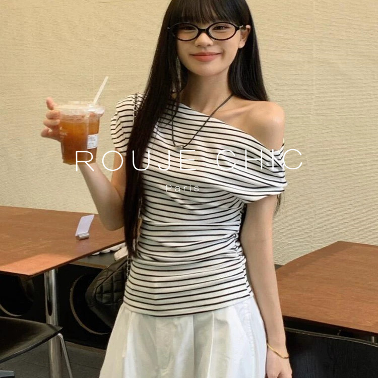 ROUJE CHIC法式经典黑白条纹斜肩短袖T恤女夏季露肩修身百搭上衣