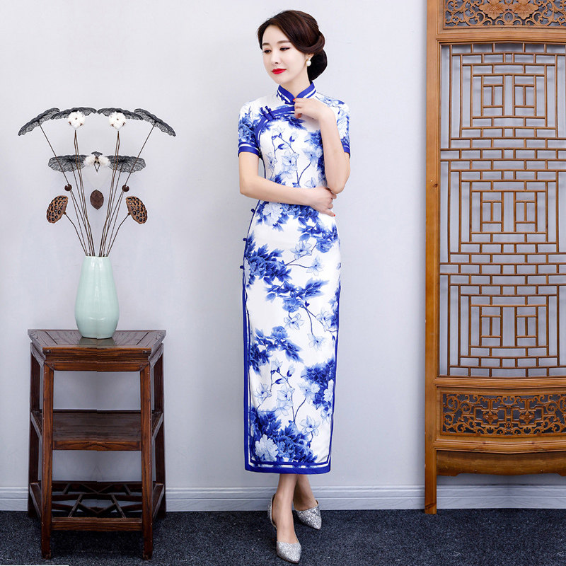 青花瓷旗袍高档演出服妈妈女夏装