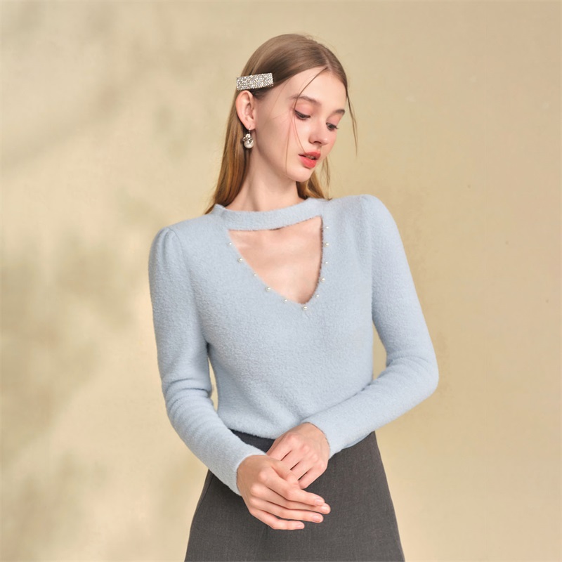 糖力套头钉珠镂空仿水貂毛针织衫