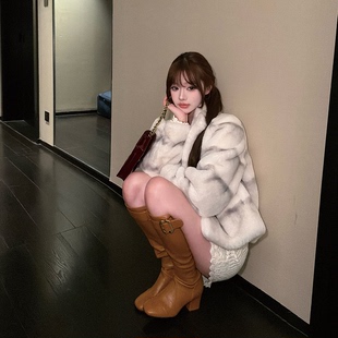 版 LIN 宽松短款 立领翻领双穿设计 型渐变环保獭兔毛外套 BOUTIQUE