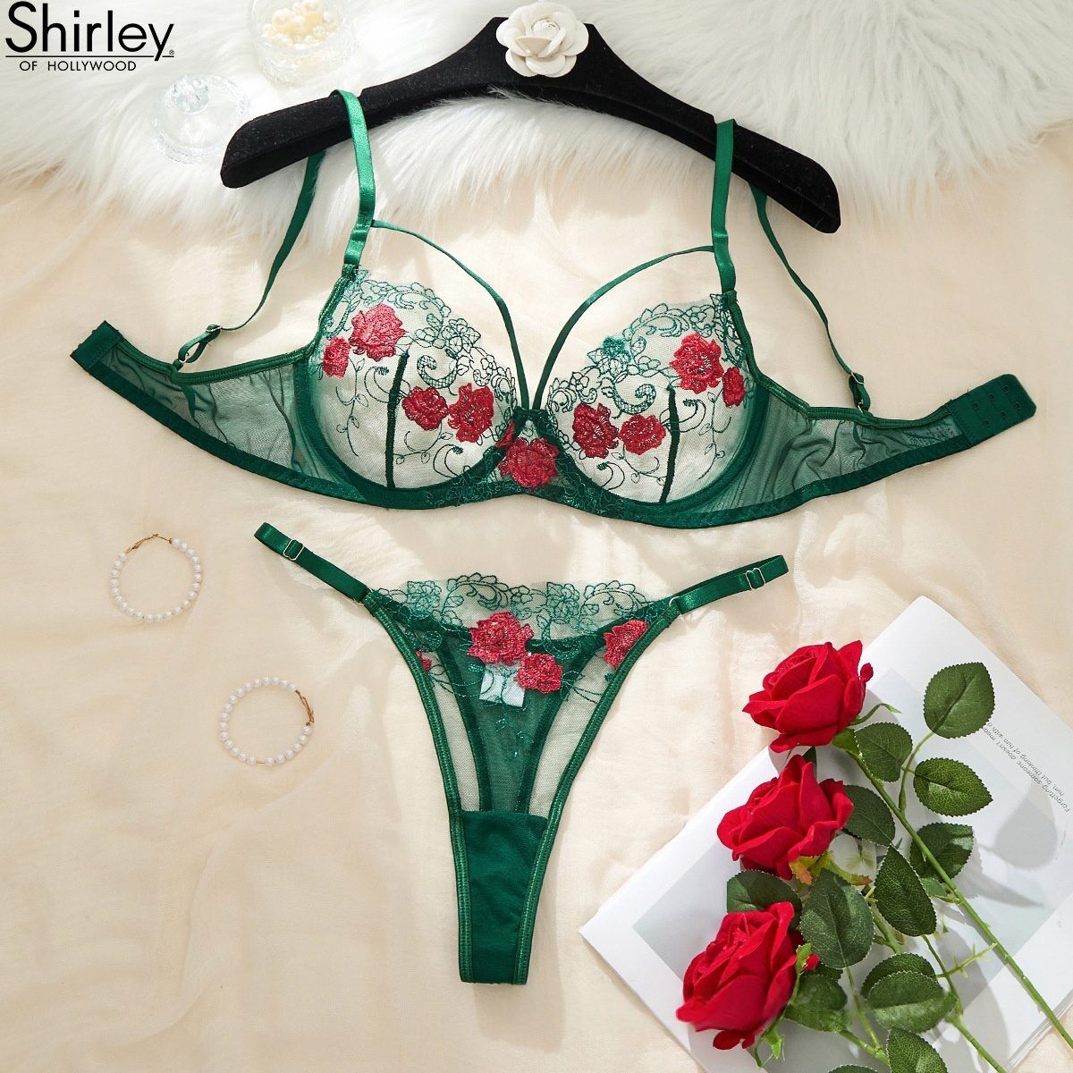 性感风玫瑰刺绣文胸套装女钢圈聚拢绿色超薄纱透明深V杯吊带内衣