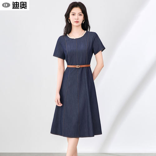 迪奥今年流行连衣裙气质中长裙