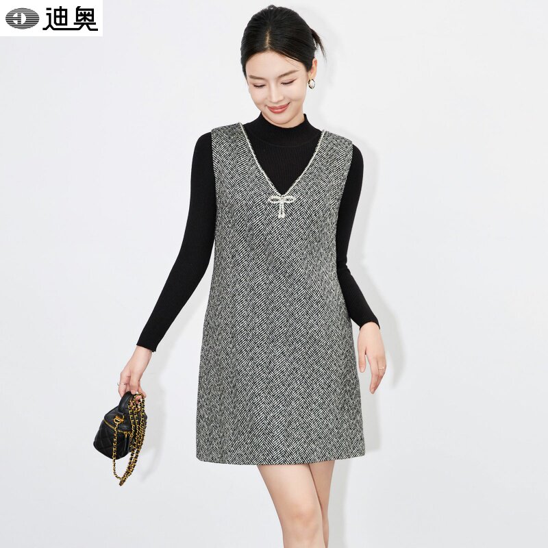 迪奥小香风两件套装裙女25秋冬新款V领钉钻无袖连衣裙+针织打底衫,女装/女士精品,时尚套装,淘宝优惠券,粉丝福利购,淘宝优惠卷