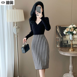 迪奥名媛小香风连衣裙拼接千鸟格针织毛衣裙V领长袖 高级感包臀裙