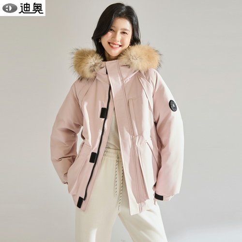 迪奥今年流行羽绒服女时尚派克服