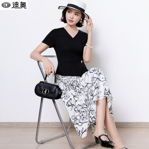 迪奥轻奢高级感显瘦短袖连衣裙夏