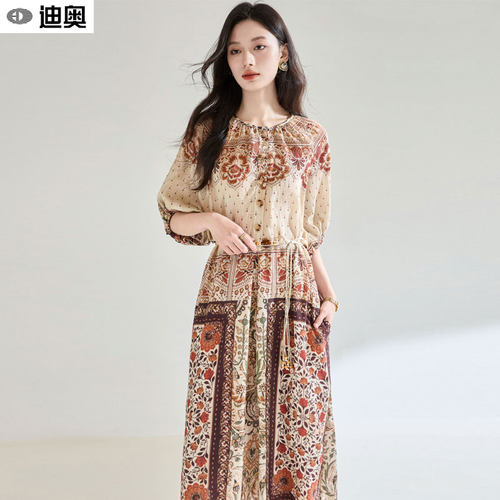 迪奥法式复古优雅遮肉显瘦连衣裙