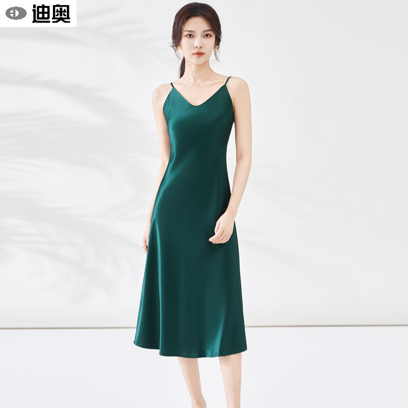 迪奥高级感连衣裙优雅显瘦中长裙