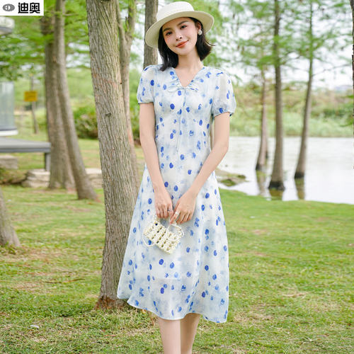 迪奥今年流行连衣裙氛围感茶歇裙