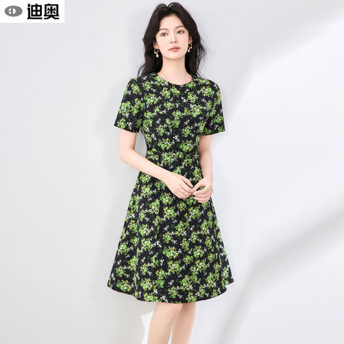 迪奥洋气减龄小众连衣裙显瘦裙子