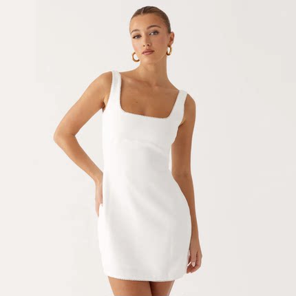 澳洲单PE小众设计款性感辣妹方领无袖露背修身显瘦短款吊带连衣裙