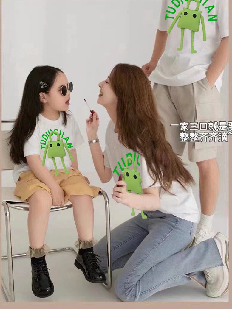 炸街?子?夏?一家三口四口短袖T恤立?玩偶???怪趣味全家?