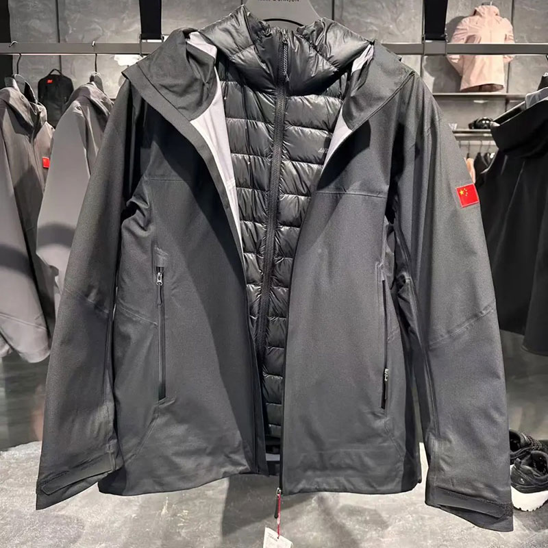 樊振东冰锋安踏冠军羽绒冲锋衣男