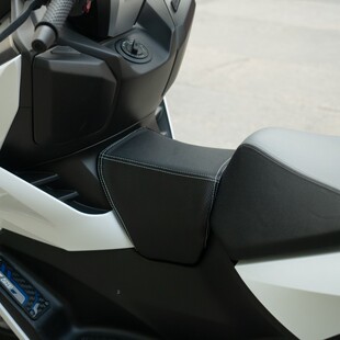 适用本田PCX160改装小坐垫油箱垫UHR150 无极SR250gt儿童小坐垫