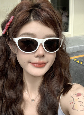 白色猫眼网红墨镜女潮高级感辣妹