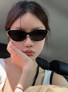复古三角猫眼偏光墨镜高级感ins韩版女小脸防晒黑色太阳眼镜男潮