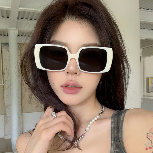 韩版米白色大框高级感偏光墨镜女