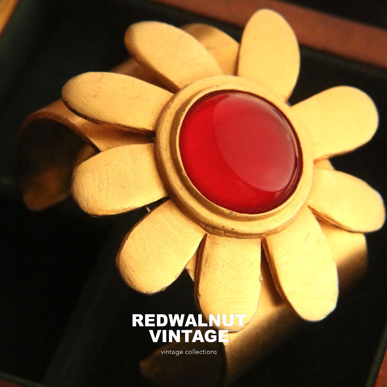 已嫁欣赏 法产罕见Edouard Rambaud 古董红色果冻花卉厚金