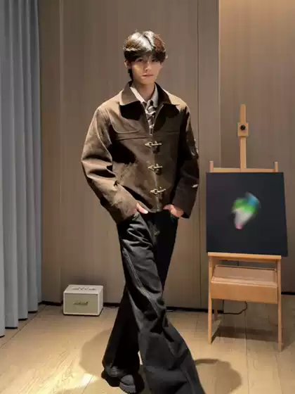 Autumn Amber Flowing New Chinese Style Short Jacket for Men, Fashionable Retro Suede-Like Zipper Coat with Patchwork Design