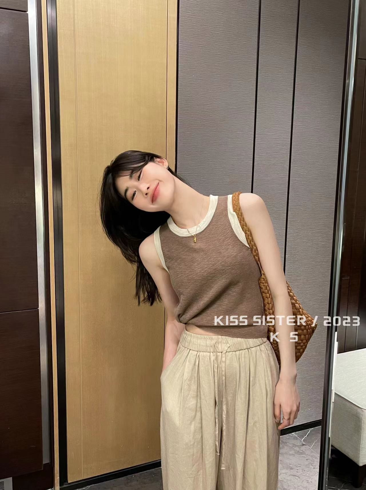 圆领拼色百搭背心针织吊带上衣女