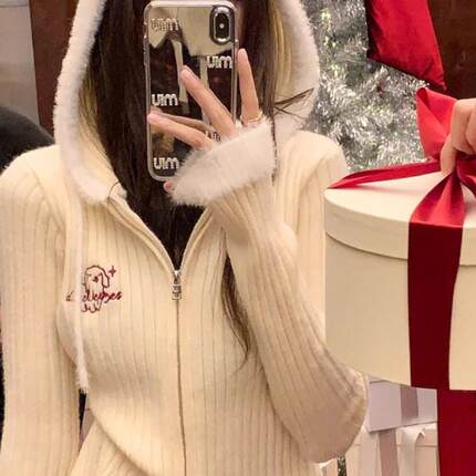 设计感连帽毛衣女秋冬新款韩系高级感修身短款长袖针织衫内搭上衣