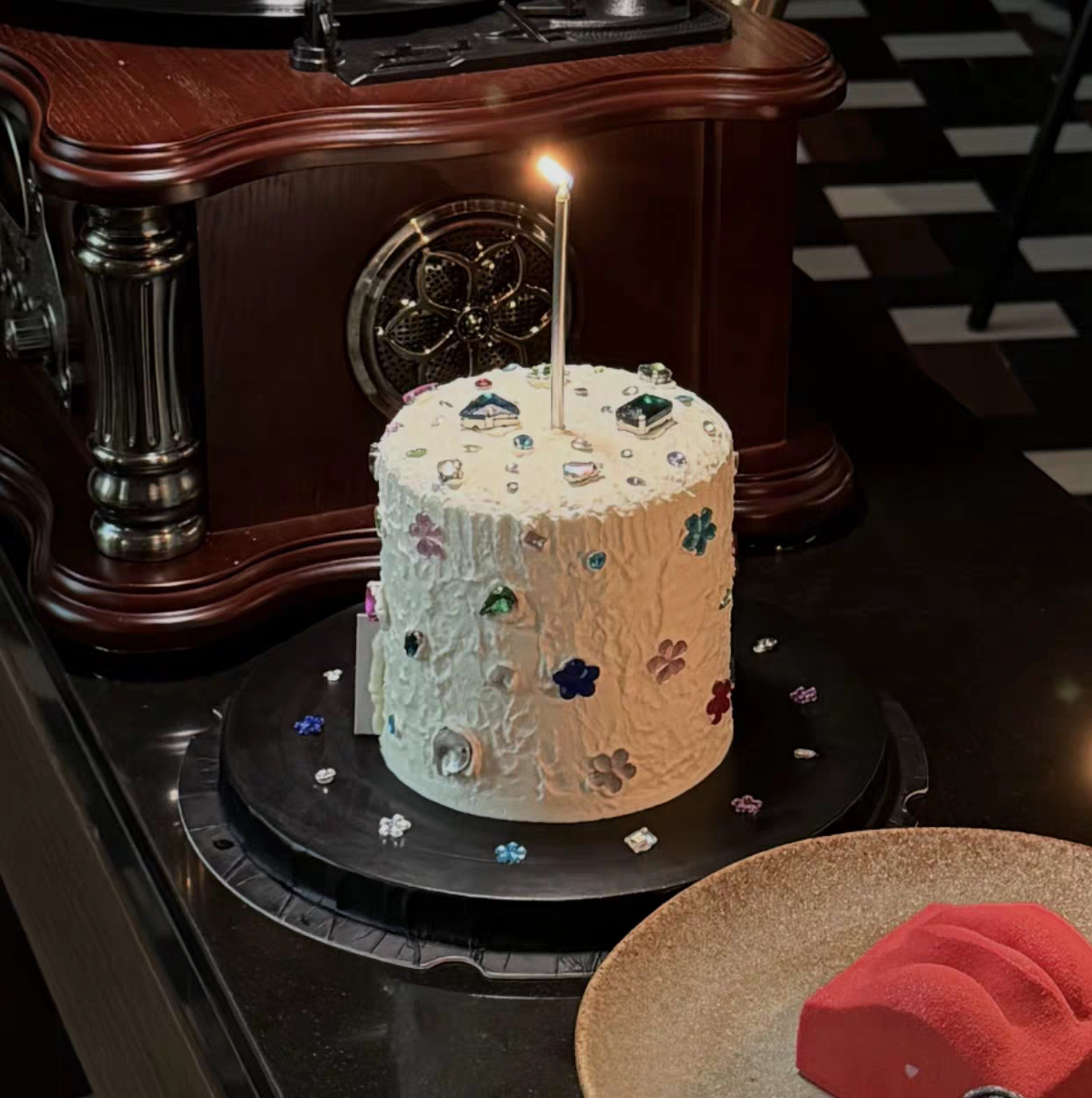 网红女神生日派对摆件甜品拍照氛围感装扮彩色宝石钻石蛋糕装饰