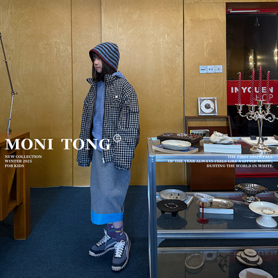 MONI 蓝白格子立领棉服/坑条针织戴帽上衣/撞色半裙(拉绒)