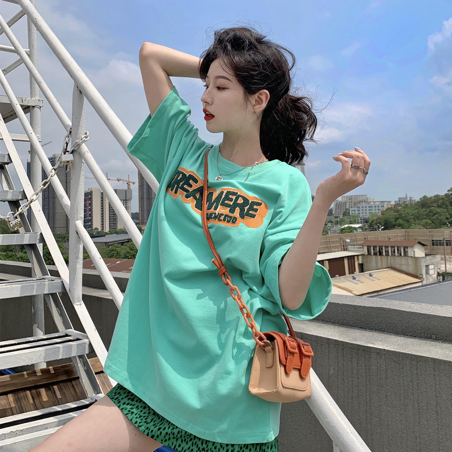 Real price ~ Loose three dimensional letter embroidery short sleeve T-shirt for women's versatile round neck half sleeve top