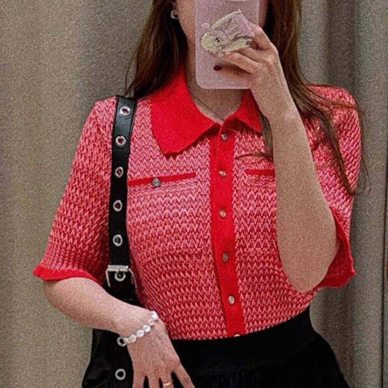 法单M家 2024夏红色polo翻领波浪条纹撞色金属扣修身针织衫上衣女