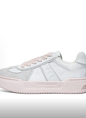 女百搭时尚防滑耐磨低帮板鞋K0E45CC43J-012A