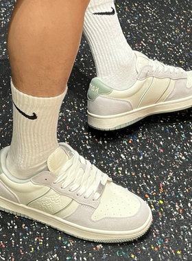 男女休闲舒适简约百搭低帮板鞋 K0FW5CC77CJ-0106A