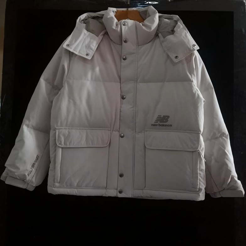 New Balance 男女同款纯色连帽羽绒服 NPB49023-CRM