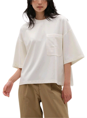 New Balance 女子大口袋宽松圆领短袖T恤AWT45001-SST