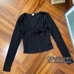 加拿大garage精品潮货设计感前胸纽结弹力长袖V领打底上衣 句显瘦