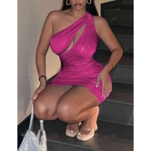 葡萄miki 美单经典舞会party性感辣妹镂空单肩pu皮修身连衣裙